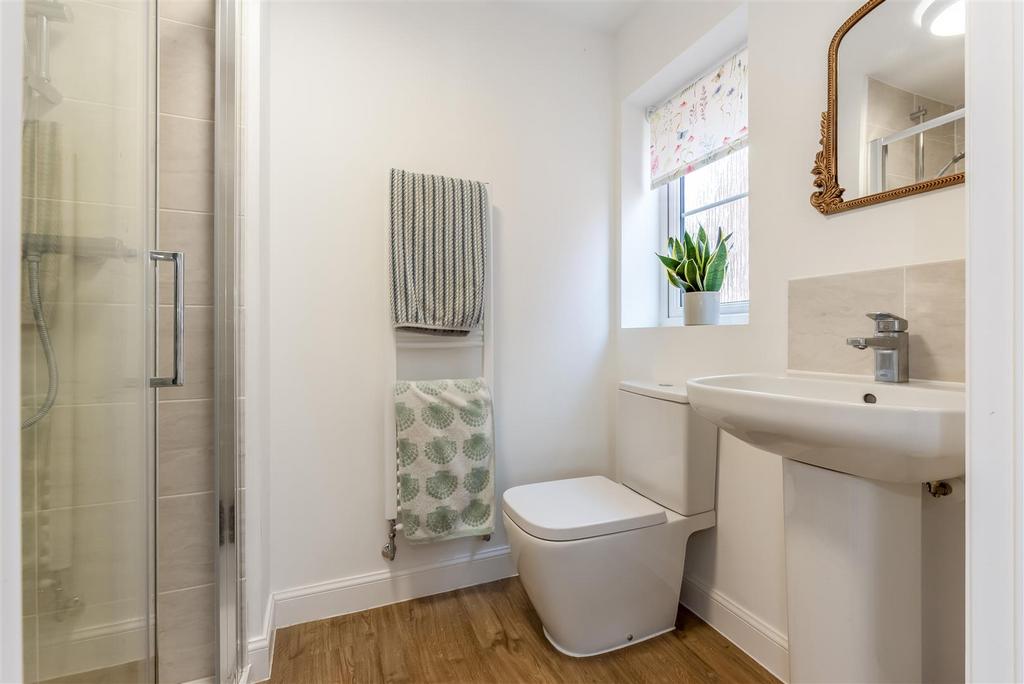 En Suite Shower Room