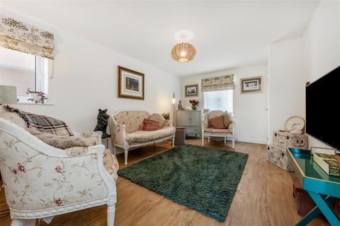 4 bedroom detached house for sale, Bittern Avenue, Yapton