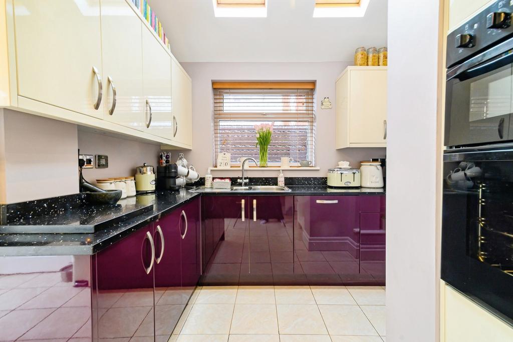Fitted Kitchen