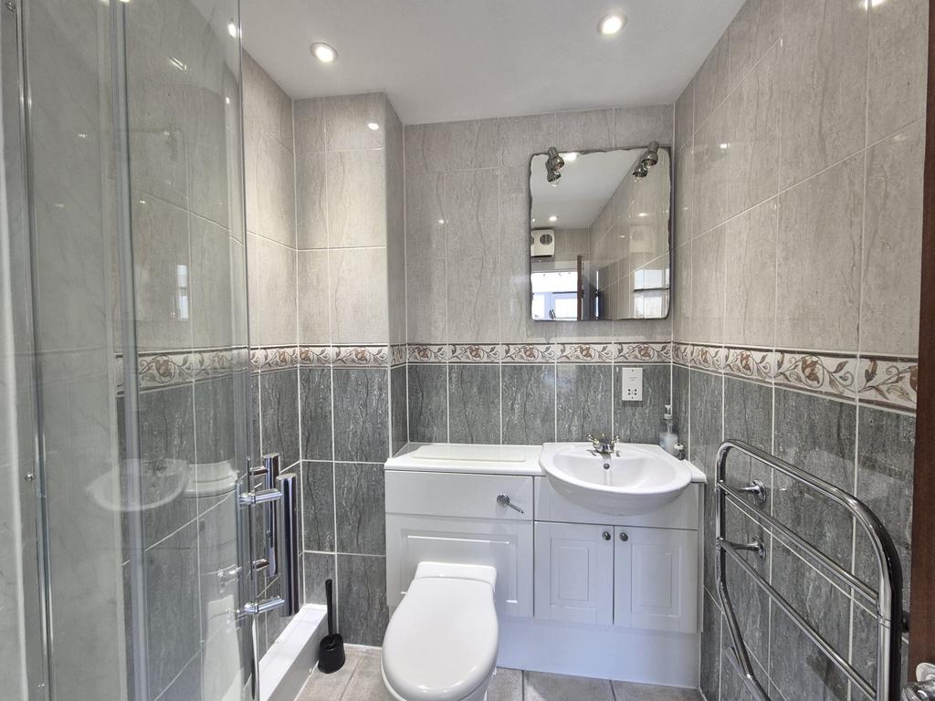 Ensuite