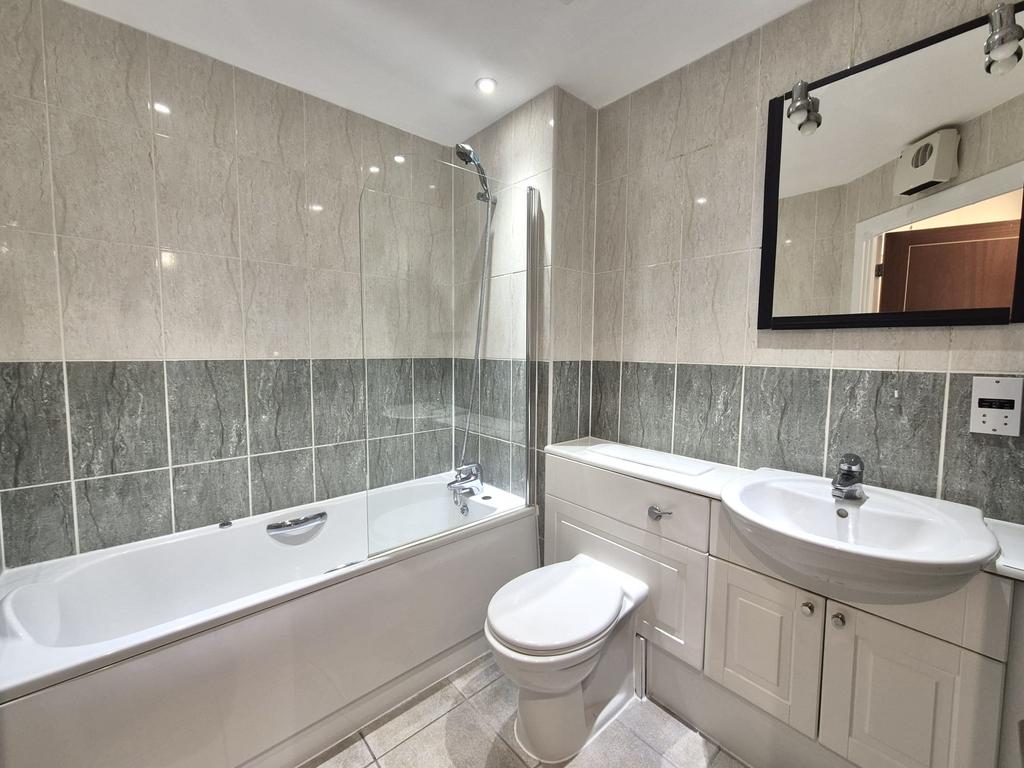 Main Bathroom