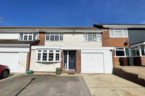 3 bedroom terraced house for sale, Uplands Drive, Springfield, Chelmsford