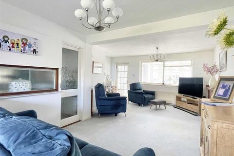3 bedroom terraced house for sale, Uplands Drive, Springfield, Chelmsford
