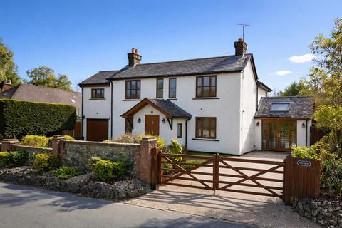 4 bedroom detached house for sale, Charing Heath