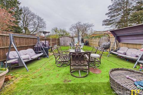 4 bedroom semi-detached house for sale, Arundel Drive, Harrow