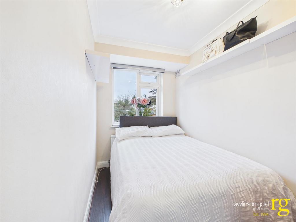 CAM02900 G0-PR0329-STILL027.jpg