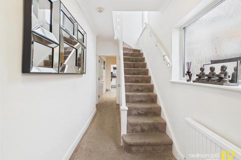 4 bedroom semi-detached house for sale, Arundel Drive, Harrow