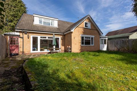 4 bedroom detached bungalow for sale, Hilton Avenue, Hall Green, Birmingham