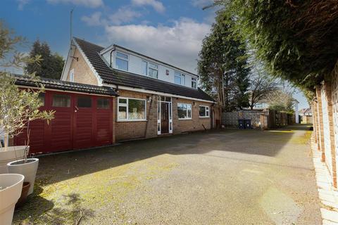 4 bedroom detached bungalow for sale, Hilton Avenue, Hall Green, Birmingham