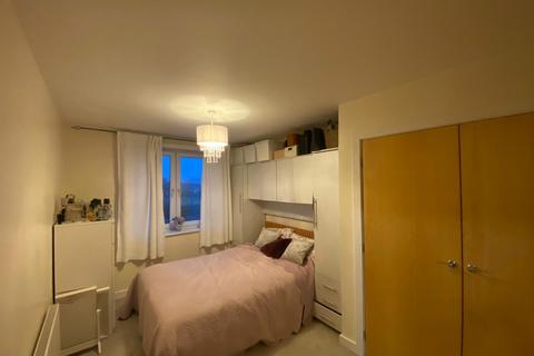 2 bedroom flat to rent, Church Road, Northolt UB5