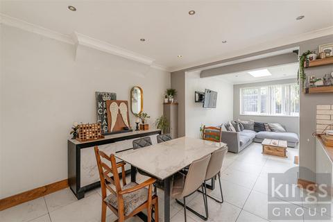 4 bedroom detached house for sale, Firtree Walk, Enfield