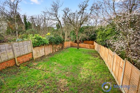 3 bedroom flat to rent, Knollys Road, Tulse Hill, SW16 2JJ