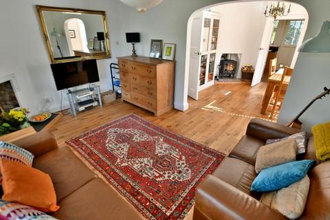 3 bedroom chalet for sale, Middlehill Road, Colehill, BH21 2SE