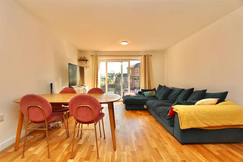undefined, Defoe Road, London N16