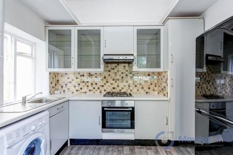 2 bedroom flat to rent, Thurlow Park Road, West Dulwich, SE21 8HY