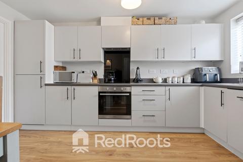 3 bedroom semi-detached house for sale, Creek Drive, Doncaster DN6