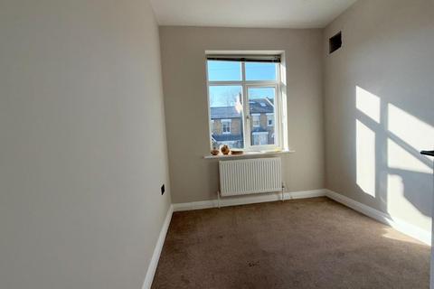 undefined, 2 bedroom flat in Morley Hill, Enfield, EN2 area