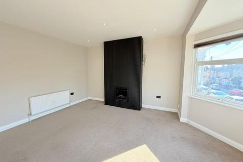 undefined, 2 bedroom flat in Morley Hill, Enfield, EN2 area