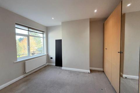 undefined, 2 bedroom flat in Morley Hill, Enfield, EN2 area