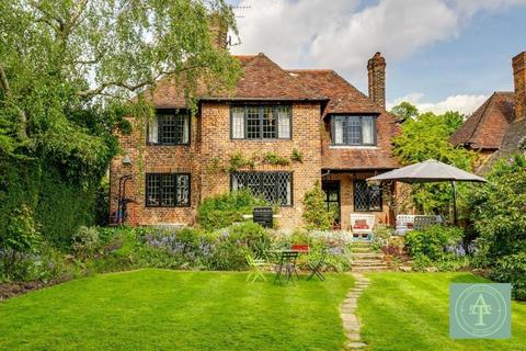 undefined, Deansway, East Finchley N2 0JE