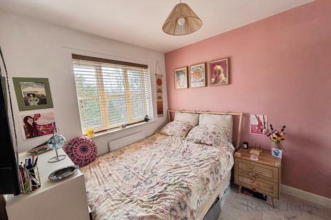 3 bedroom semi-detached house for sale, Meadow Rise, Durham DH8