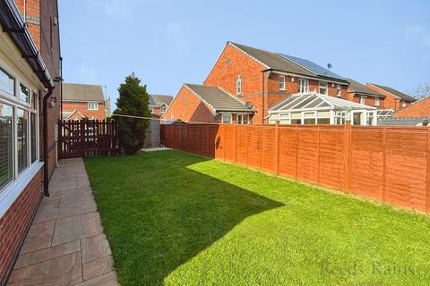 3 bedroom semi-detached house for sale, Meadow Rise, Durham DH8