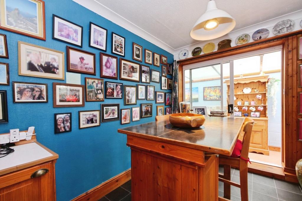 Picture No. 06