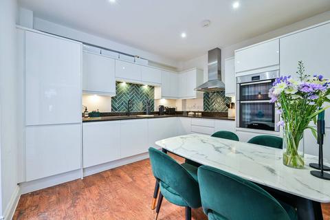 2 bedroom maisonette for sale, Waterloo Road, Waterloo, London, SE1