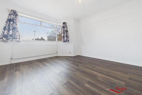 2 bedroom flat to rent, The Vale, London, W3 7SA
