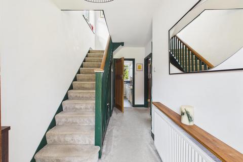 3 bedroom semi-detached house for sale, Petersfield Crescent, Coulsdon CR5