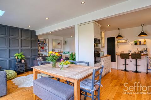 4 bedroom semi-detached bungalow for sale, St. Williams Way, Norwich, Norfolk