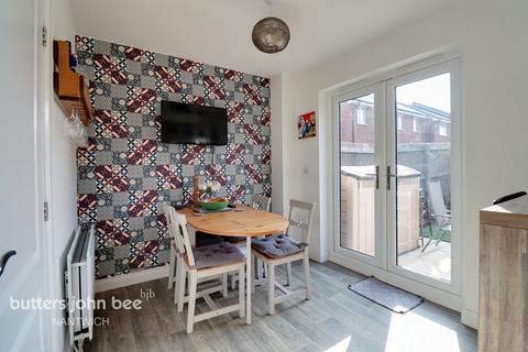 3 bedroom townhouse for sale, Heald Way, Nantwich