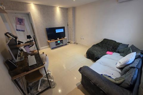 undefined, , Buxton Road, Luton, Bedfordshire