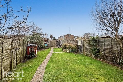 3 bedroom semi-detached house for sale, Harwich Road, Colchester