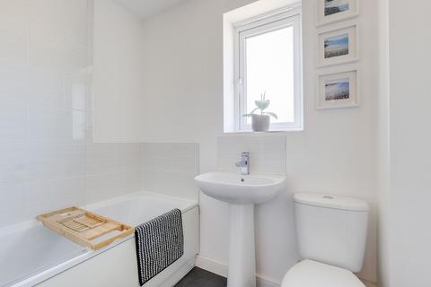 3 bedroom detached house for sale, Sturmer Way, Nottingham NG8