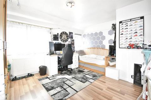 undefined, Beech Avenue, Brentford