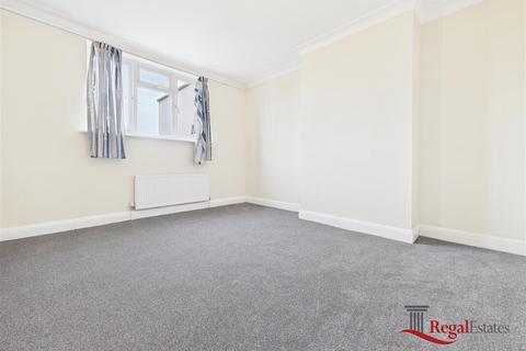 4 bedroom house to rent, Chartley Avenue, London, NW2 7RA
