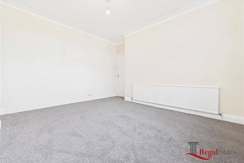 4 bedroom house to rent, Chartley Avenue, London, NW2 7RA