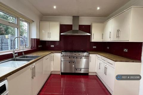 3 bedroom terraced house to rent, Brampton Road, Hillingdon, Uxbridge, UB10