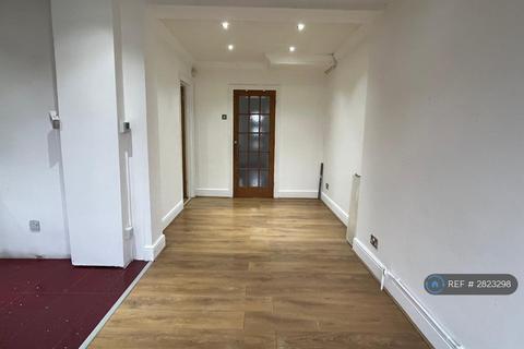 3 bedroom terraced house to rent, Brampton Road, Hillingdon, Uxbridge, UB10