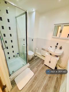 2 bedroom flat to rent, Great Clowes Street, Salford, M7