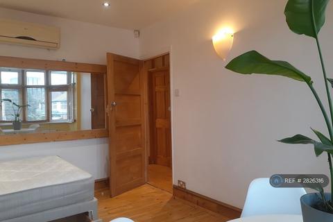 undefined, St Augustines Ave, London, W5