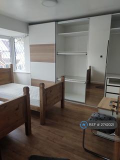 undefined, Hounslow, Hounslow, TW4