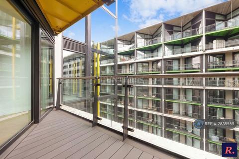 Studio to rent, Riverlight Quay, London, SW11