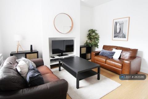 4 bedroom terraced house to rent, Haysworth Street, Preston, PR1