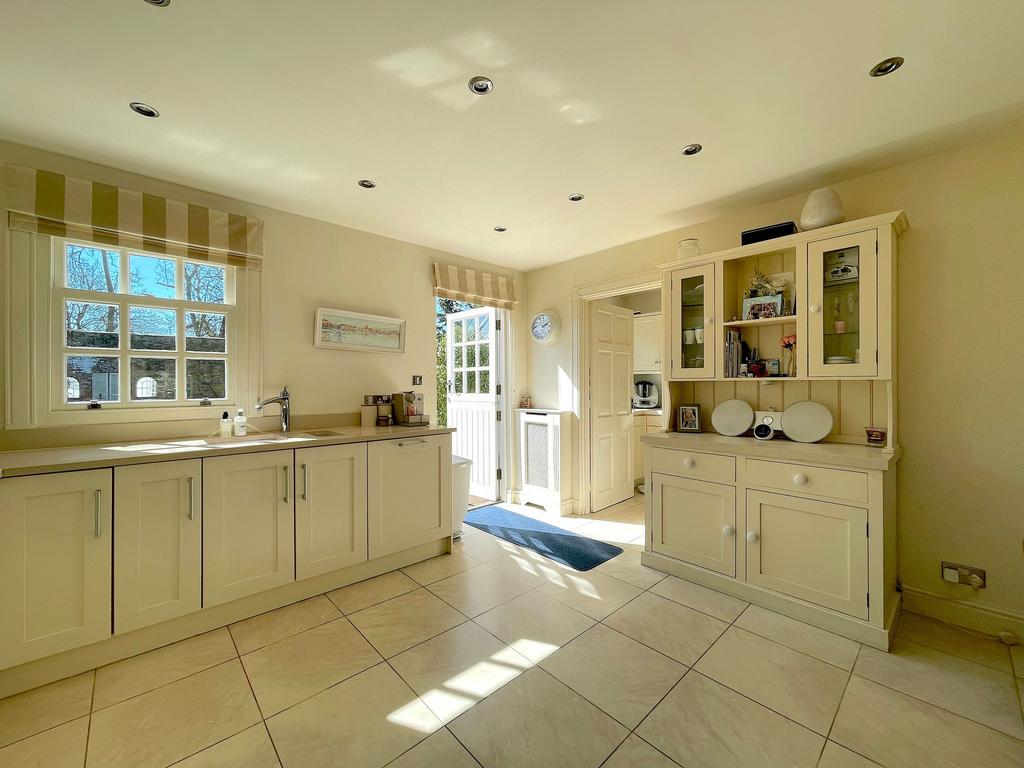 Kitchen (3)