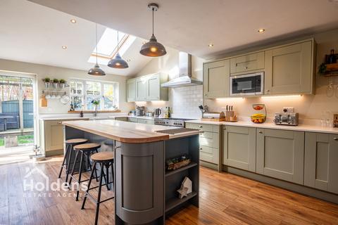 4 bedroom detached house for sale, School Lane, Lostock Hall, PR5