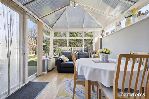 4 bedroom detached house for sale, Bancroft Chase, Hornchurch, RM12