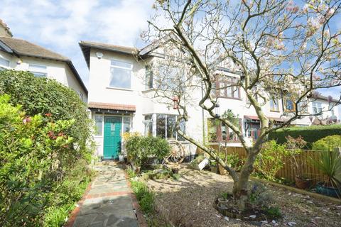 Hornchurch Road, HORNCHURCH, Essex, RM11
