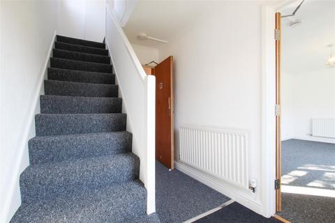 4 bedroom semi-detached house to rent, Arbury Road, Cambridge CB4